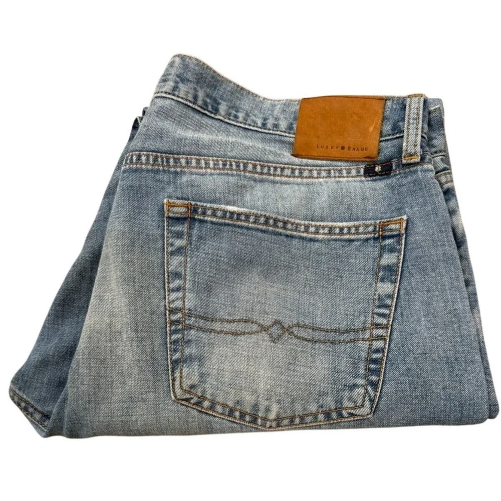 Lucky Brand Men's 221 Original Straight Distressed Faded Jeans Size 38 Inseam 31